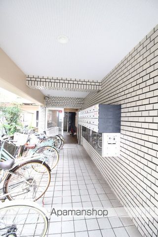 アスティオン鹿田の玄関写真