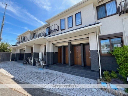 モンターニュ　リーヴル[2LDK/52.83m2]の外観1