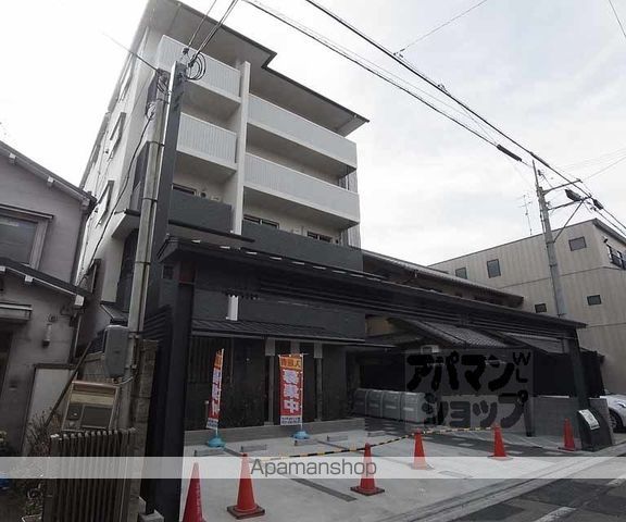 新柳馬場頭町マンションの外観写真