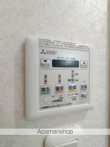 ロイヤルクイーンズパーク吹田片山町の内装写真