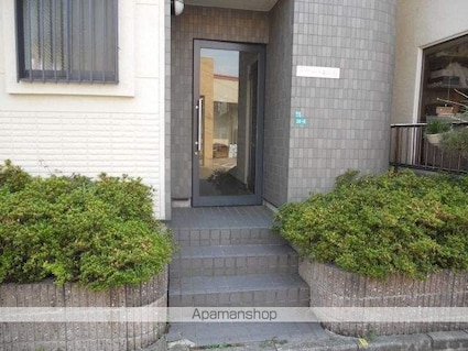 ガーデンハイツ恵比須[1R/28.09m2]のエントランス3