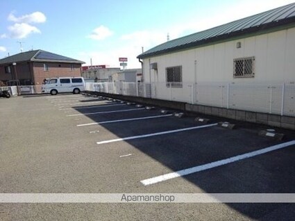 和歌山県和歌山市平井[3K/46.05m2]の駐車場3