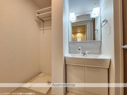 ジェイ　エスⅡ[2LDK/62.62m2]の洗面所