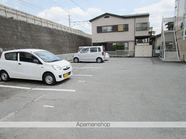 レオパレスラ・ポールのその他写真