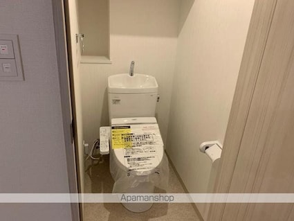 Ｌａ　Ｄｏｕｃｅｕｒ中落合[1K/25.28m2]のトイレ