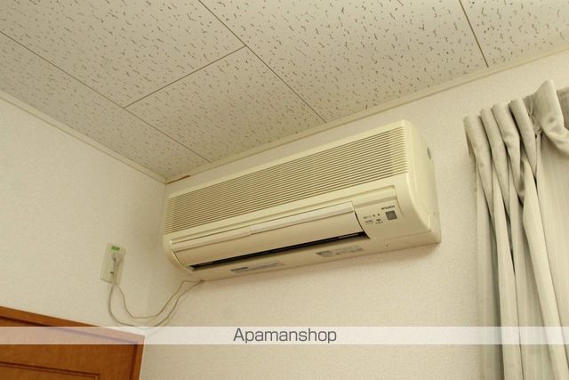 レオパレスWAKAKUSAの内装写真