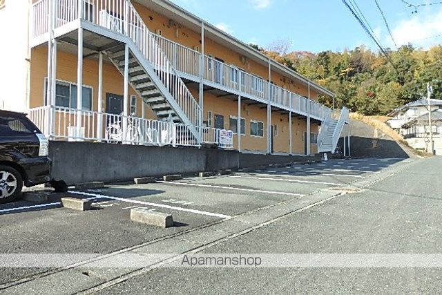 ハイツまるなかの外観写真