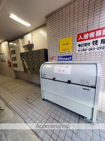 ハーモニー光町の玄関写真