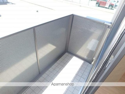 マーメイド　Ａ[2K/42.72m2]のバルコニー