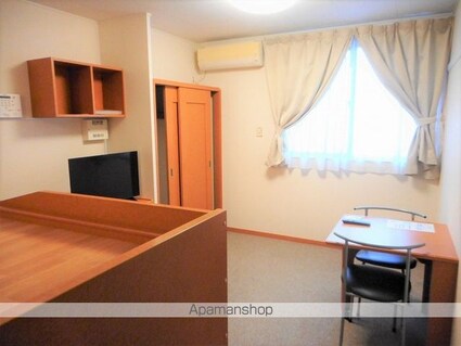 レオパレスフォレスト[1K/21.81m2]のリビング・居間2