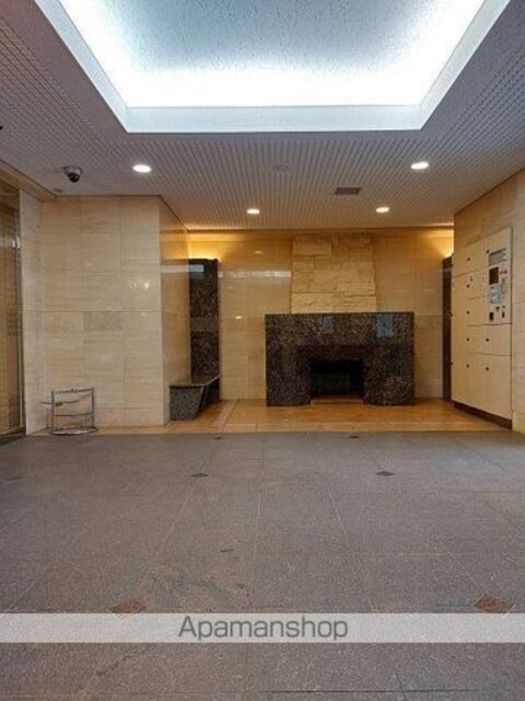 東京都世田谷区用賀１丁目[1K/25.6m2]のエントランス1