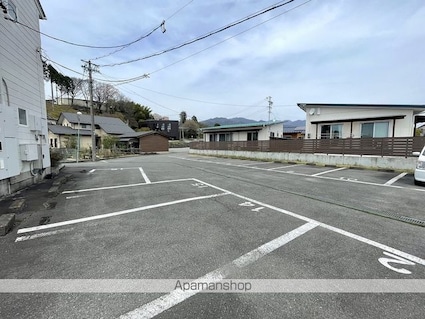 ビバリーヒルズ[1R/41.31m2]の駐車場