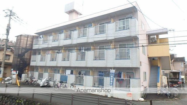 第一渡鹿ハイツの外観写真