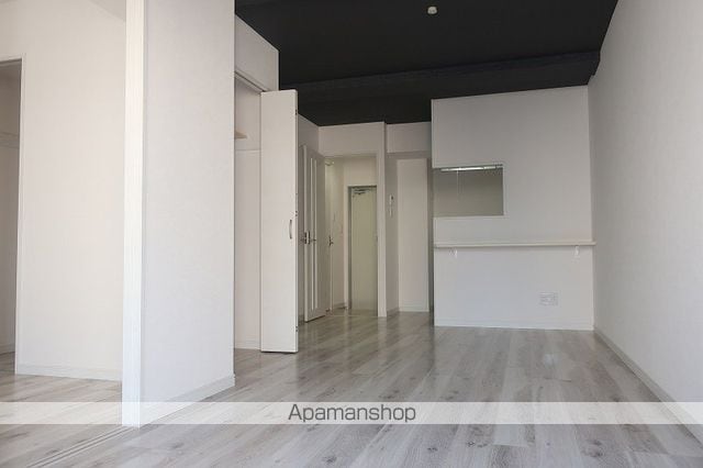 CASA COLZA 幕張の内装写真