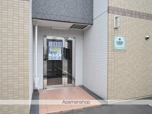 ガーデンコート壱番館の玄関写真