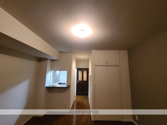 ユニーブル田町[1K/36.95m2]のリビング・居間1