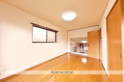 アーバンビレッジ鴨部Ⅱ[2DK/50.4m2]のリビング・居間