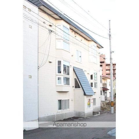 ルミエールアライIIの玄関写真