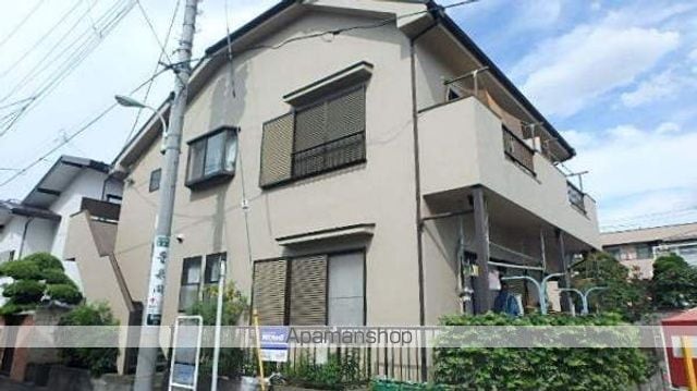 ベルセ東仲町の玄関写真