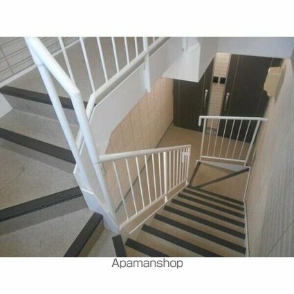 グランレーヴ東別院ＷＥＳＴ[1LDK/45m2]の共用部