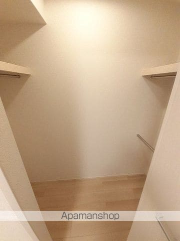 セープ・リリオン IIの内装写真