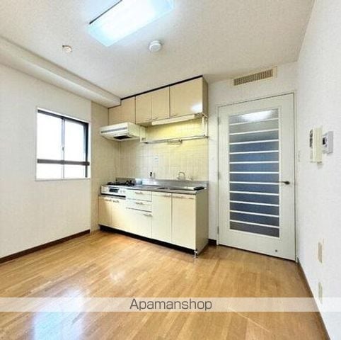ダイアパレス中新町第3の内装写真