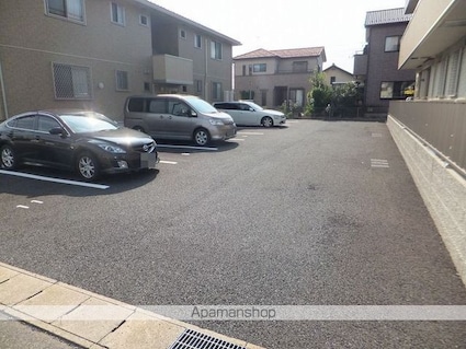 フォレスタ　Ａ[2LDK/60.93m2]の駐車場