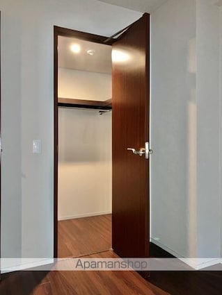 東京都世田谷区粕谷２丁目[2LDK/72.66m2]の収納