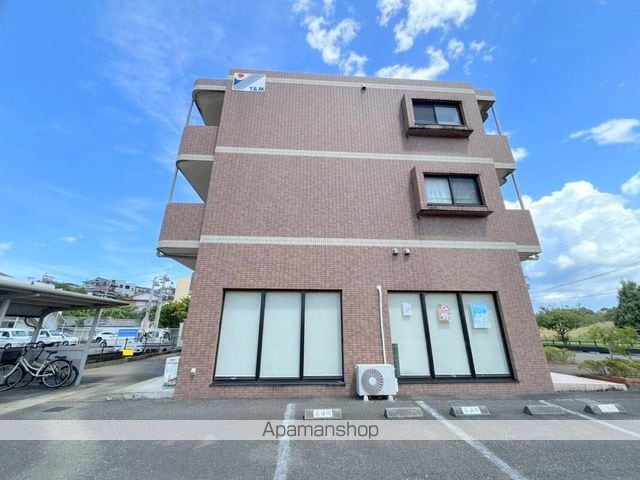 グラートマンションの外観写真