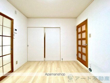 愛媛県松山市和泉北４丁目[3DK/52.48m2]の内装3