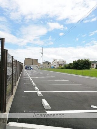 Ｃａｓｈｕｒｒｙ　ＣｏＣｏ[1K/26.65m2]の駐車場