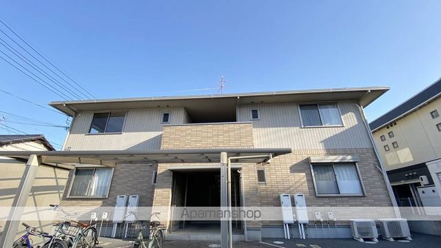 ペアフィールド B棟の外観写真