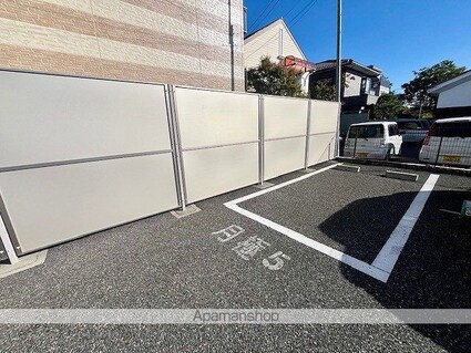 レオパレス東町[1K/20.28m2]の駐車場1