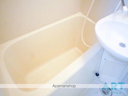 ＡＱＵＡＭＡＲＩＮＥ　ＵＭ[1K/21.42m2]のバス