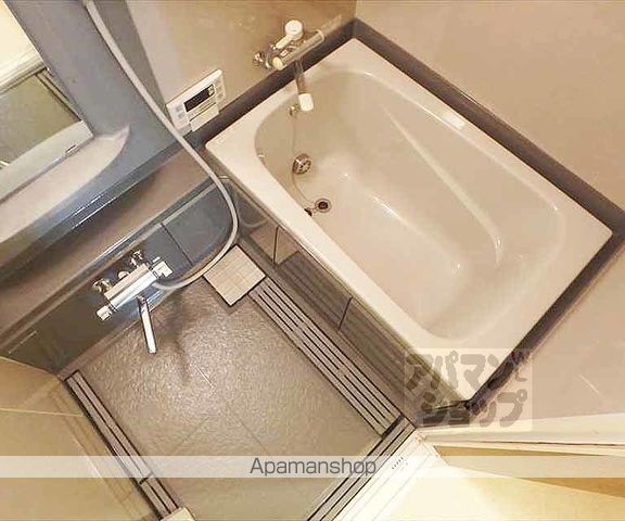 伊佐町貸家の内装写真