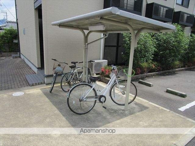 レオパレス旭ヶ丘の外観写真