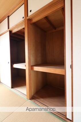 角内マンション[2LDK/65.49m2]の収納