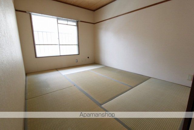 山根マンションの内装写真