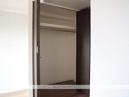 プレサンス栄フェル[1K/23.94m2]の収納