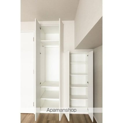 ＬＩＢＲ　ＧＲＡＮＴ　西新宿ＷＥＳＴ[1K/25.37m2]の収納