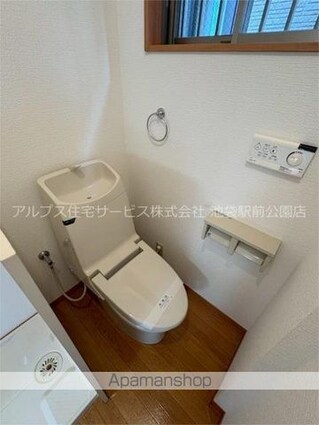 フォレストステージ上高田[1R/18.5m2]のトイレ
