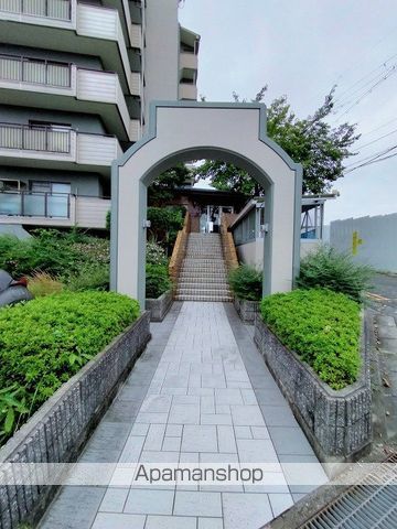 千里グランドハイツ宮脇の玄関写真