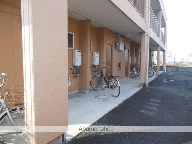 リバーサイドONEの玄関写真