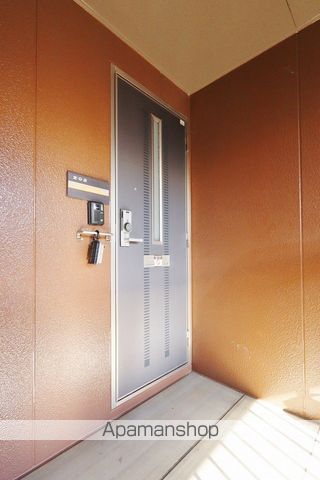 スイートハウス I棟の玄関写真