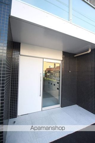 札幌市軌道線 西線６条駅 徒歩3分 4階建 築8年の玄関写真