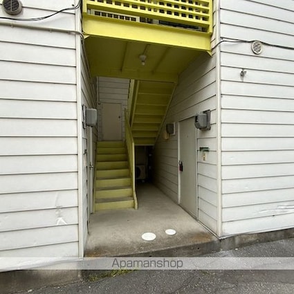 ハイツウィング[1R/28.5m2]のエントランス