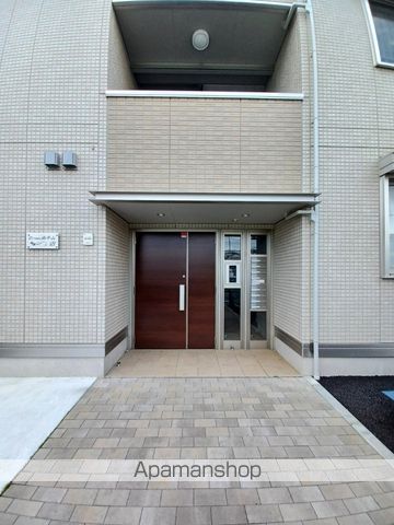 DーROOM西平山A棟の玄関写真