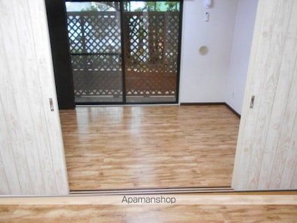 ライオンズマンション田端第２[2K/33.2m2]のリビング・居間