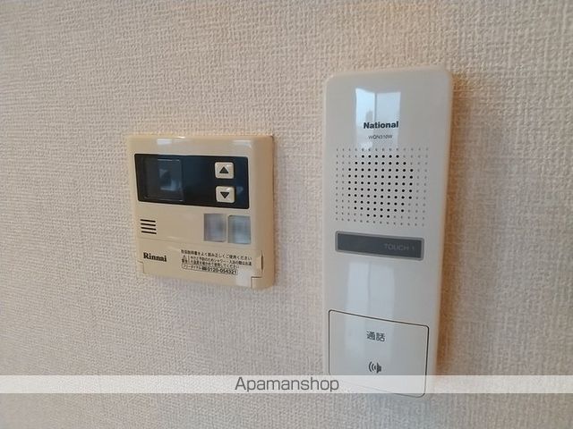 レ・フレール イタキチの内装写真