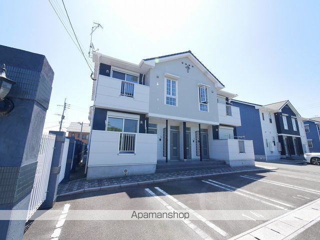 KMハイツVIII C棟の外観写真